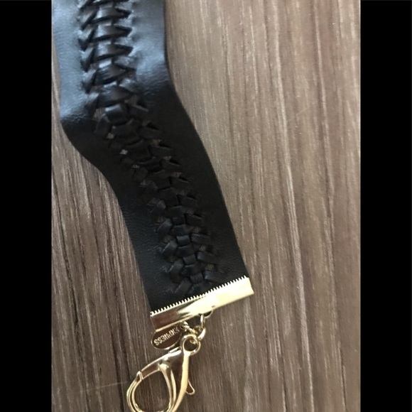 Express adjustable faux leather choker - Picture 3 of 6